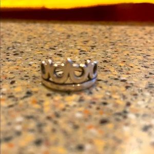 crown ring